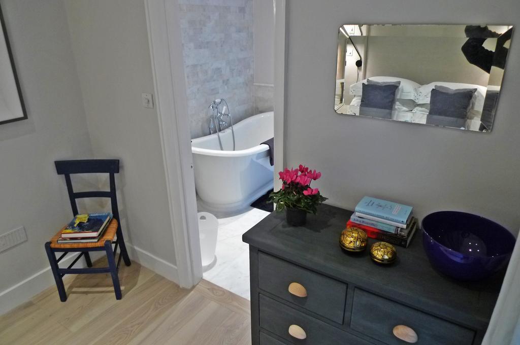 Sparkling Apartment In Kensington Olympia London Kültér fotó